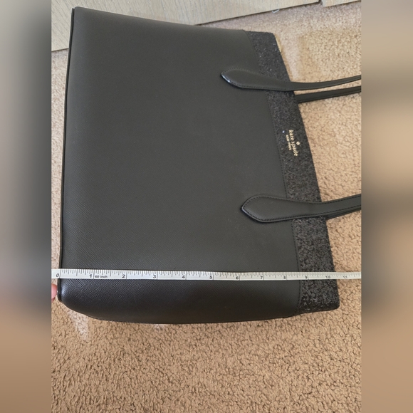 Kate Spade Large FlashGlitter. Retail$359 Like new - Picture 16 of 16
